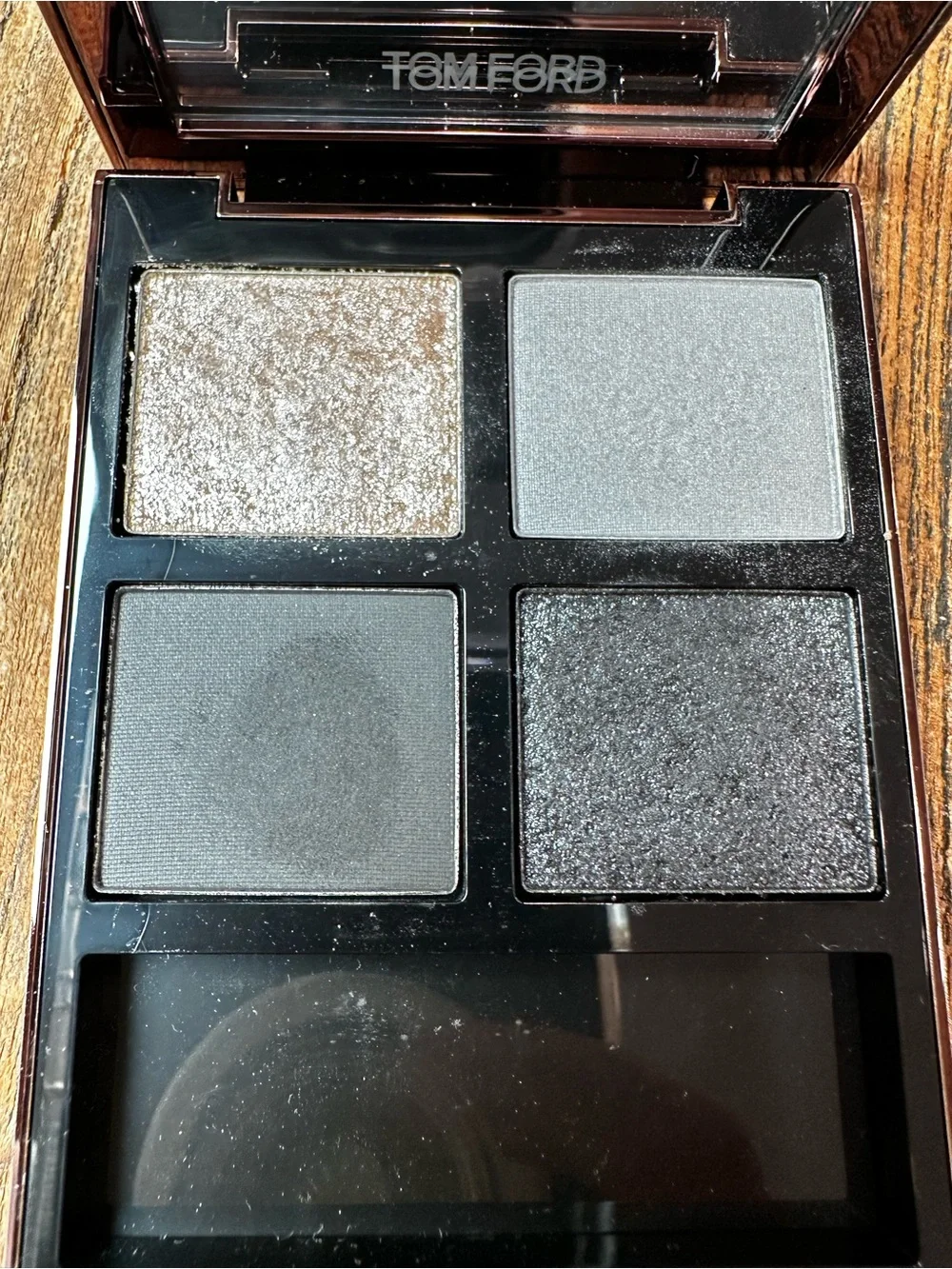 Tom Ford Metallic Silver & Charcoal Eyeshadow Quad